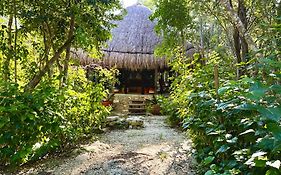 Glamping Bunga Lotus